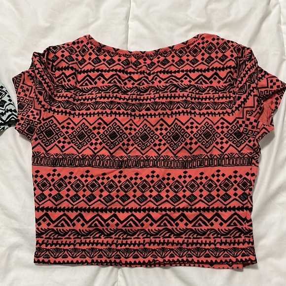 Set of 2 crop tops - Picture 5 of 5